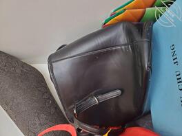 3 离婚的姐姐 自从看到姐姐的自慰工具,我彻夜难眠0