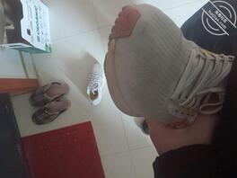 给亲戚家女孩补课，爽玩她臭鞋2