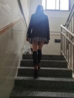 外表清纯内心骚的反差妹