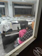 女大厕所偷拍，刚打完羽毛球的两个妹妹，高清0