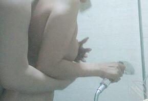 (原创)把洗澡的老妈强干后的后续来了。。。1