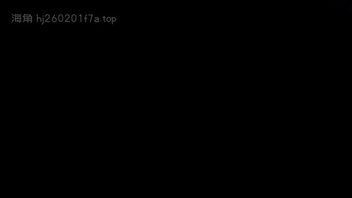 上门维修工看见巨乳美女，强奸了她