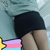 偷拍妈妈的生活日常（包臀裙丝袜妈妈）0