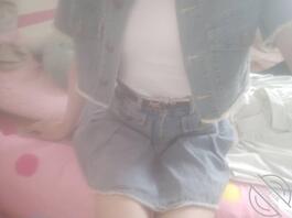 妹妹脱衣服0