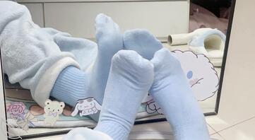 哥哥喜欢我的脚脚吗0