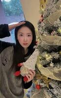 冬天只能关住我的肉体，在家都有在好好的锻炼哦，海友们有没有想我的？0