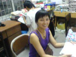 学生时代的班主任，有人想操吗？读书的时候没少幻想射进她喝水的杯子里面