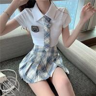 表姐搬过来和我一起住2