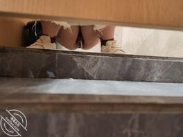 原创厕拍 戴帽子的小姐姐被我拍到两次2