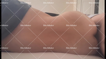 纽约你的异地女友主动献上骚臀给学弟解压