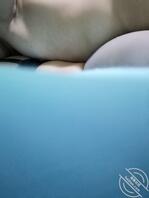 老婆的丝袜诱惑，大奶子大家喜欢不1