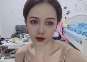 哪只母狗能让你爽，让她成为背景合照射屏2