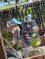 早餐摊，吃个饭把腿张那么开干嘛！（人太多没拍到脸将就看）0