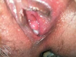 17岁高三女友，嫩嫩的小骚逼忍不住想要大鸡吧操，流了好多水2