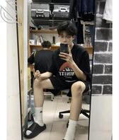 武汉，00后大学生找姐姐 ，阿姨，寂寞的单身，本人听话，可接受一切安排1