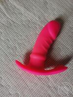 放下手中的玩具，身体却在抽搐，此刻真希望是弟弟趴在我的身上