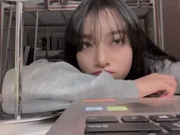艺术学院的校花和男友分手后被男友曝光视频1